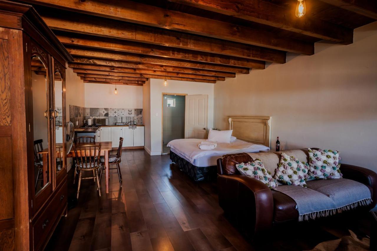 Barrel And Blues Inn Swellendam Ngoại thất bức ảnh